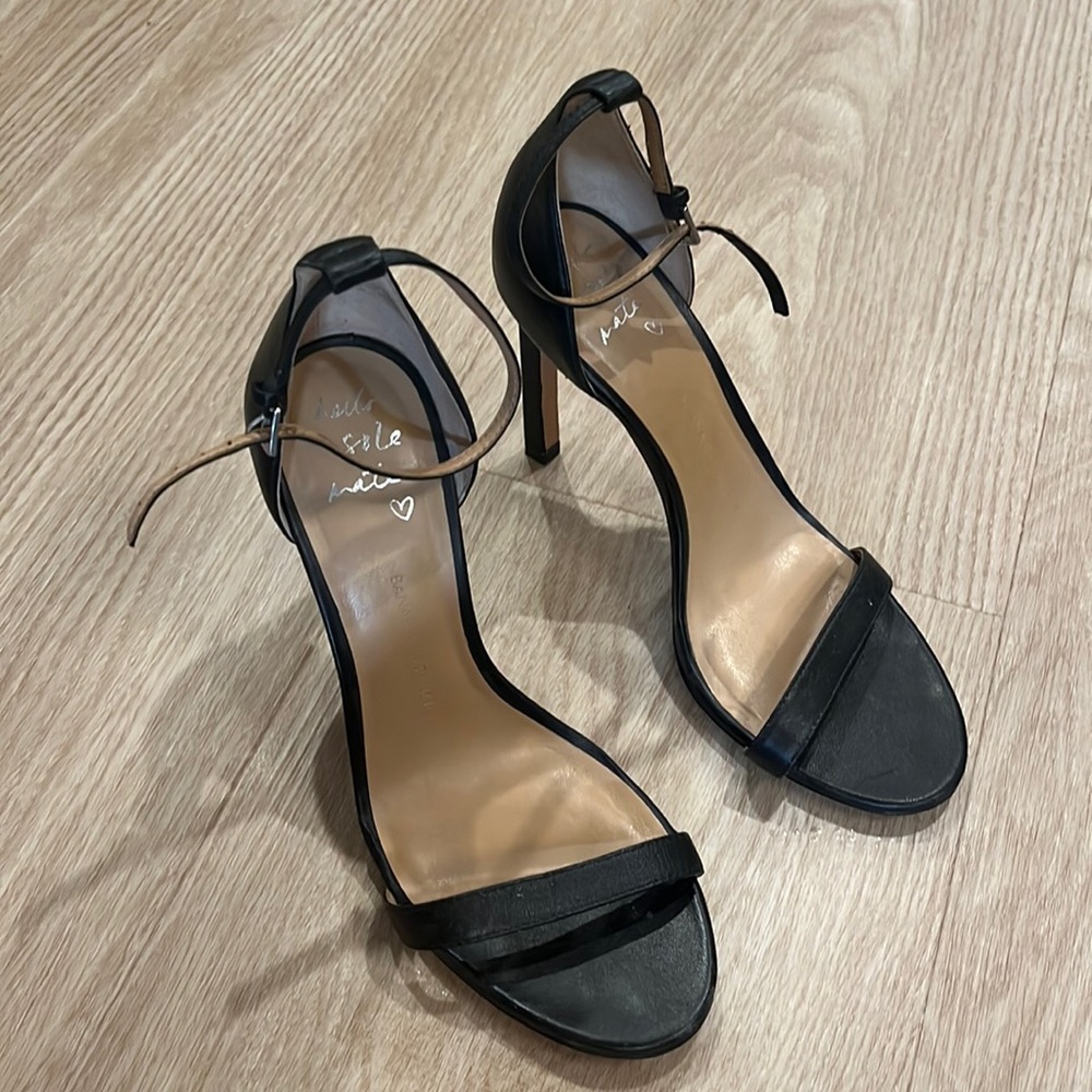 Banana Republic leather strappy minimalist heels